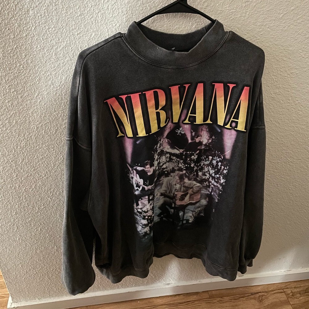 H&M plus size Nirvana sweatshirt